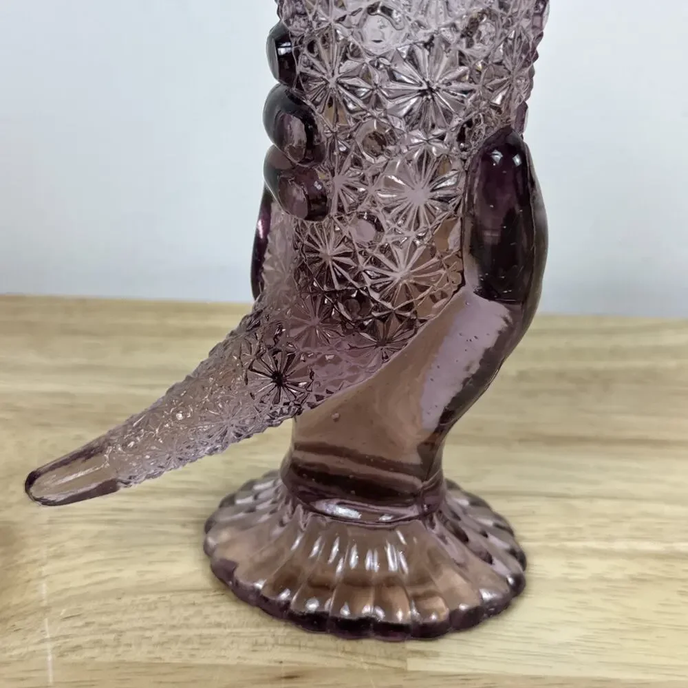 VINTAGE Fenton Art Glass Lavender Hand Holding Cornucopia Vase Daisy & Button 6”